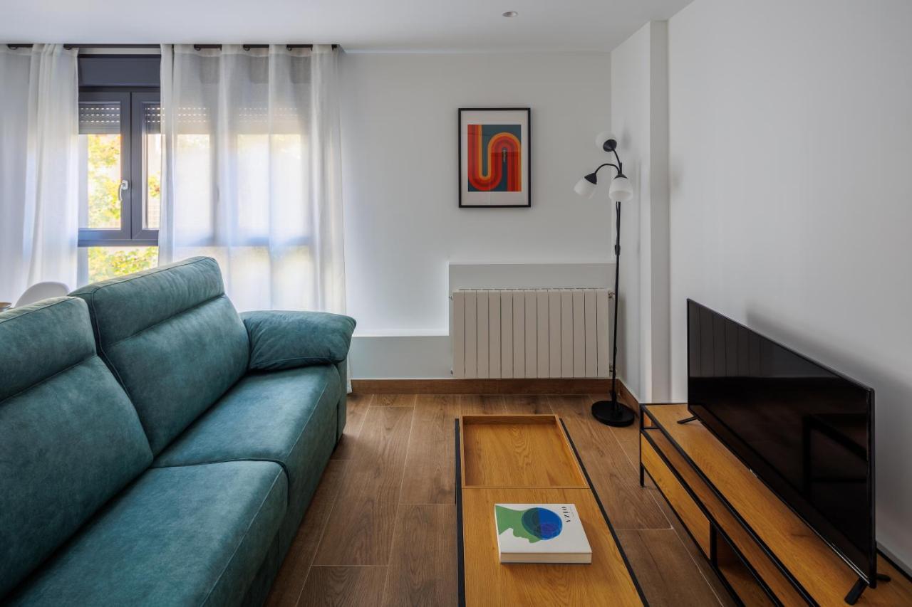 Apartamentos Congreso, Parking Gratuito Логроньо Экстерьер фото